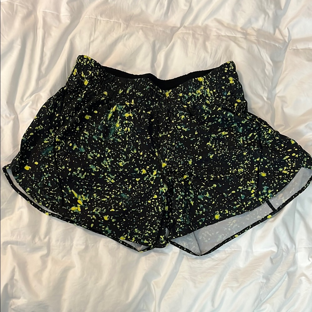 Women’s track that mid rise lined shorts 5”